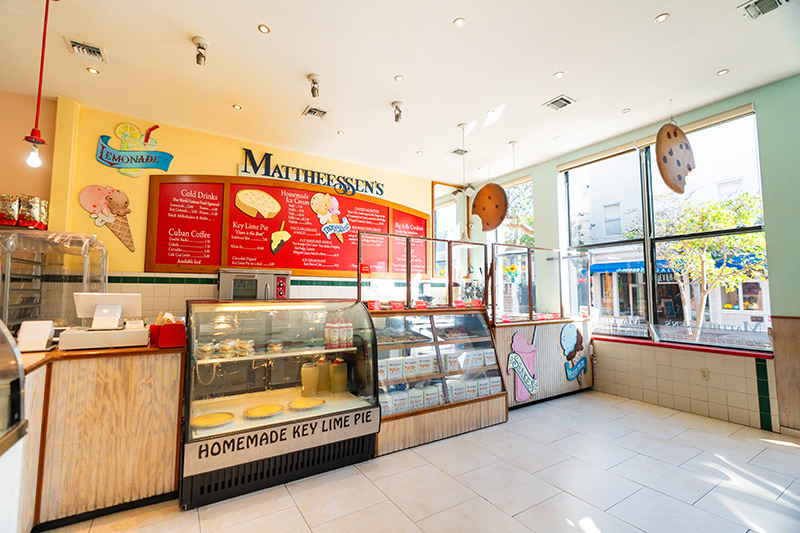 106 Duval Street Interior